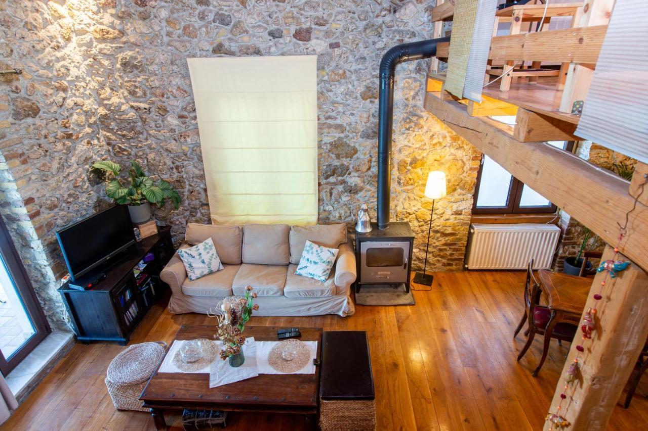 Seaview Stone Apartment In Ipsos Beach エクステリア 写真