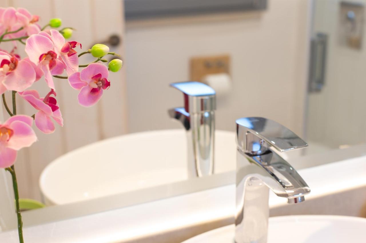 Seaview Stone Apartment In Ipsos Beach エクステリア 写真